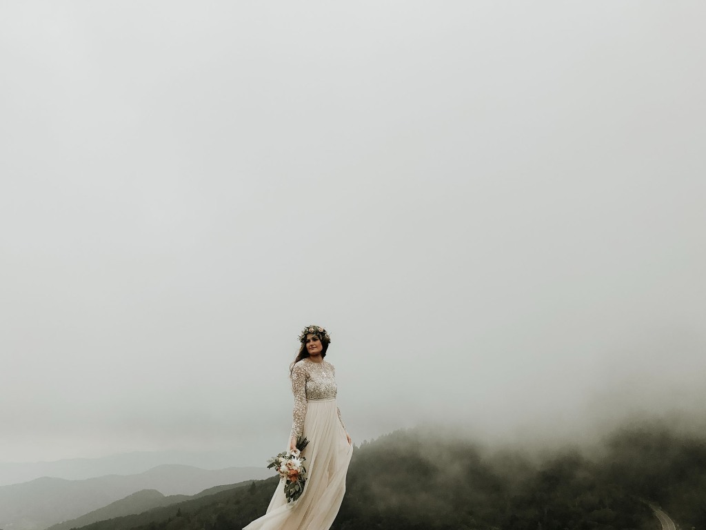 Eine Braut in den Bergen